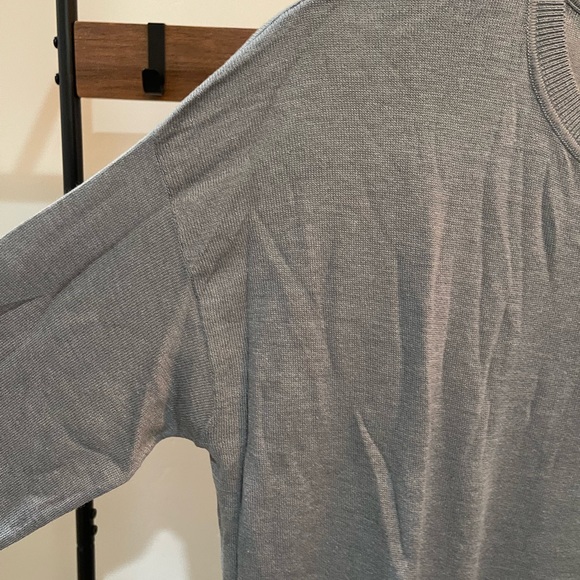 Super cute light blue tunic!! - Picture 5 of 6